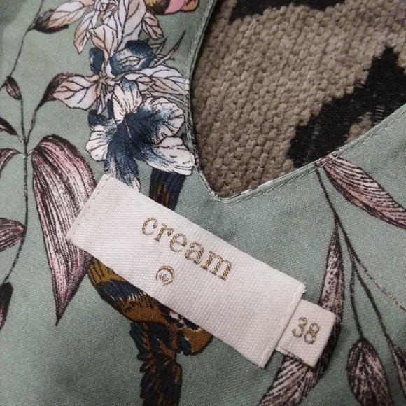 Lily Blake Birds and Flowers Bamboo Tie Up Top - Picture 9 of 11